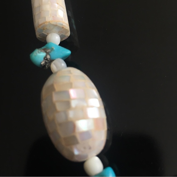 Shell & Turquoise Necklace - Picture 9 of 16